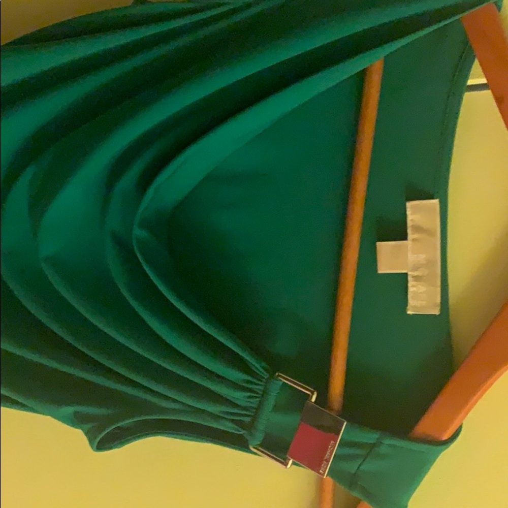 Top  new - Picture 2 of 3